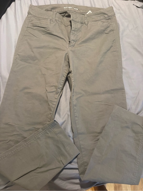 Old Navy Pants - ❤️ old navy chino pixie pant